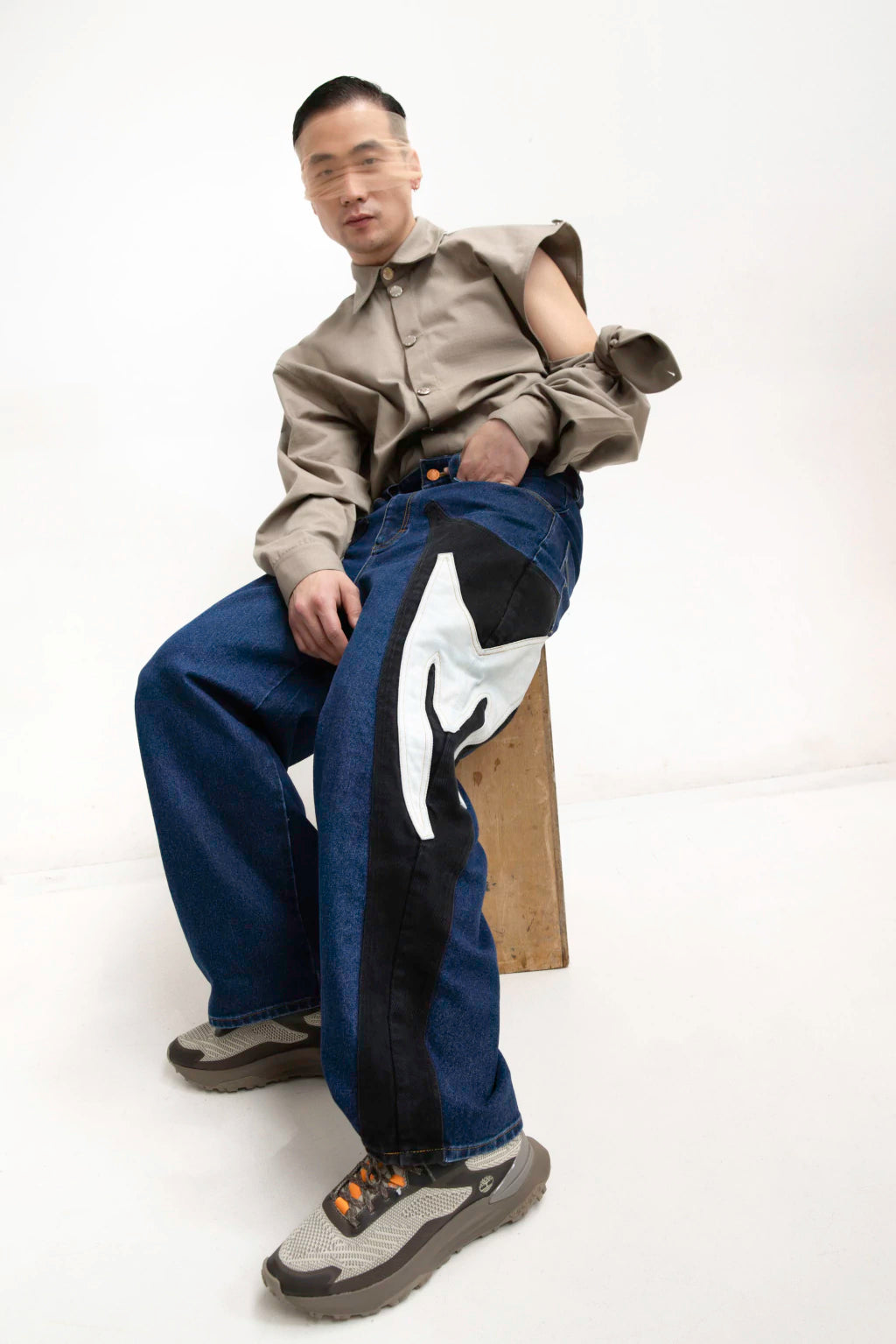 Sleeve-Tie Shirt