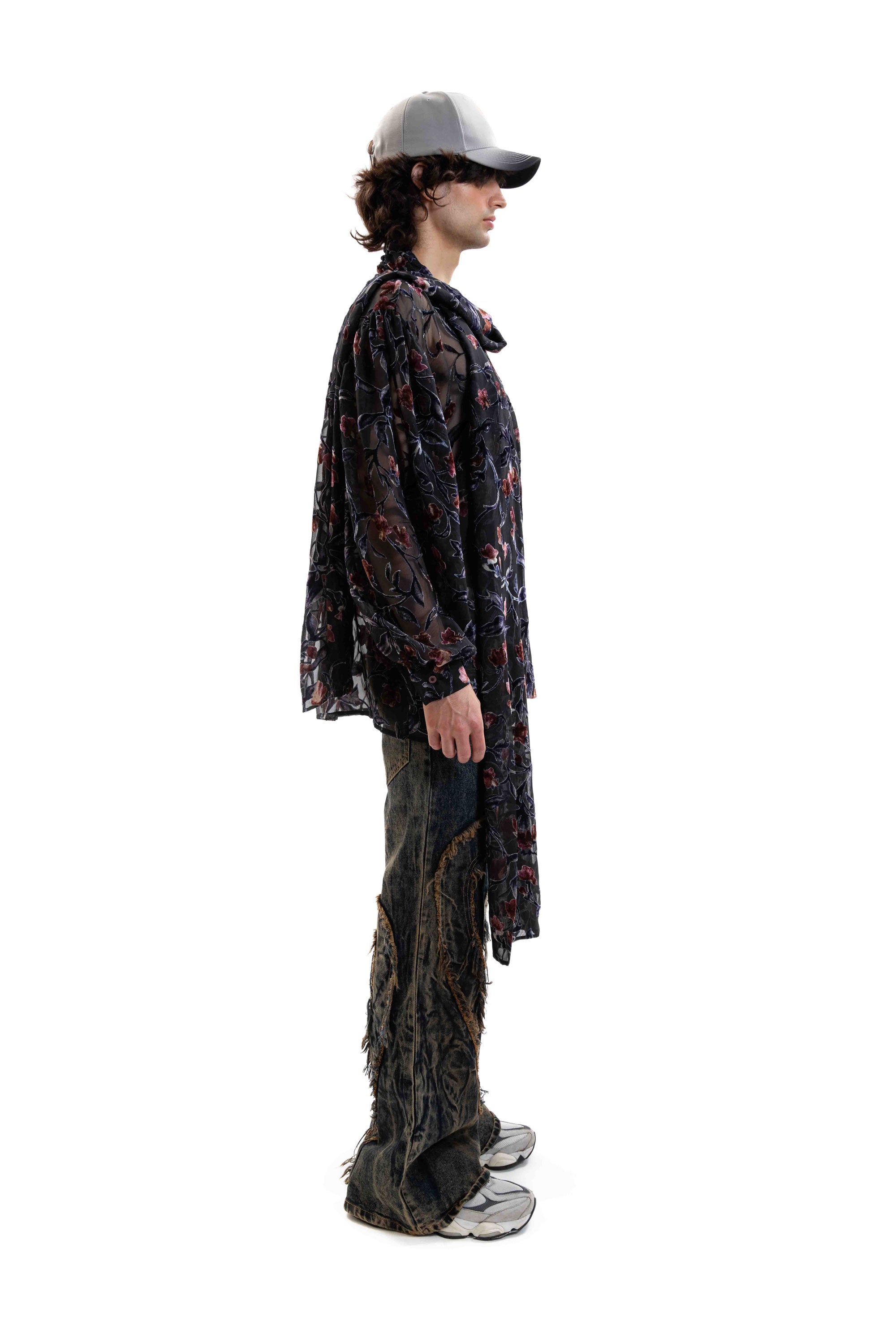Poet Shirt - Dark Roses