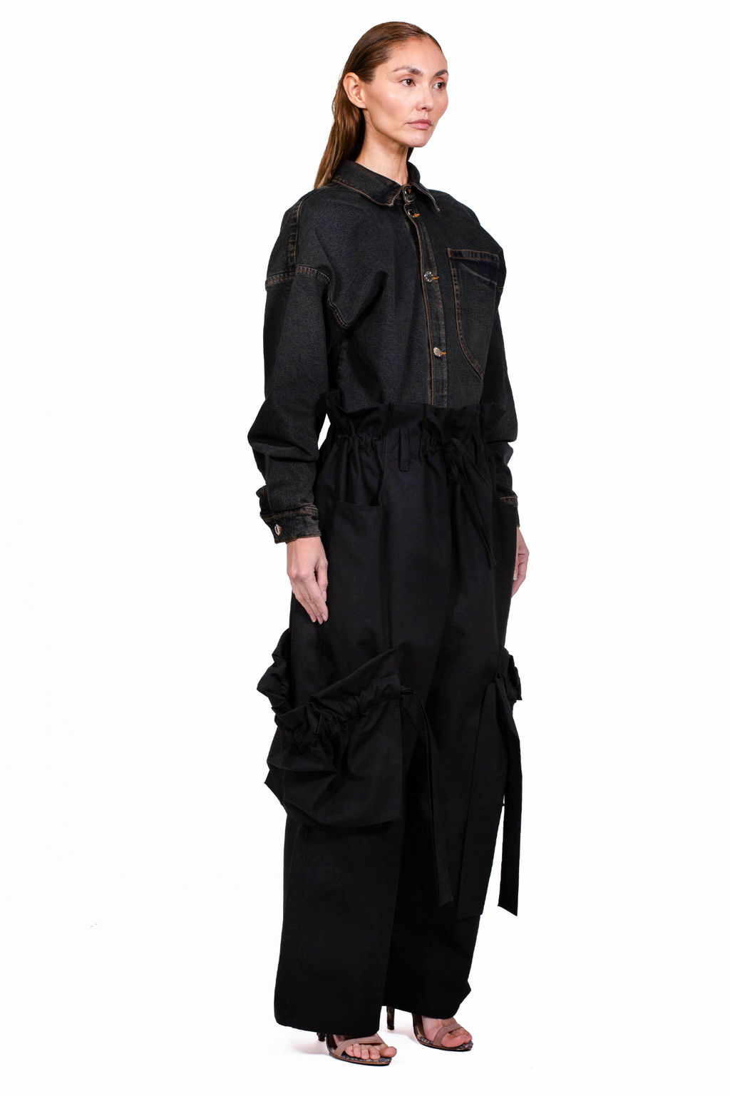 MANCANDY Samurai Cargo Pants in cotton gabardine featuring an adjustable paper-bag waist, oversized cargo pockets and a wide-leg silhouette.