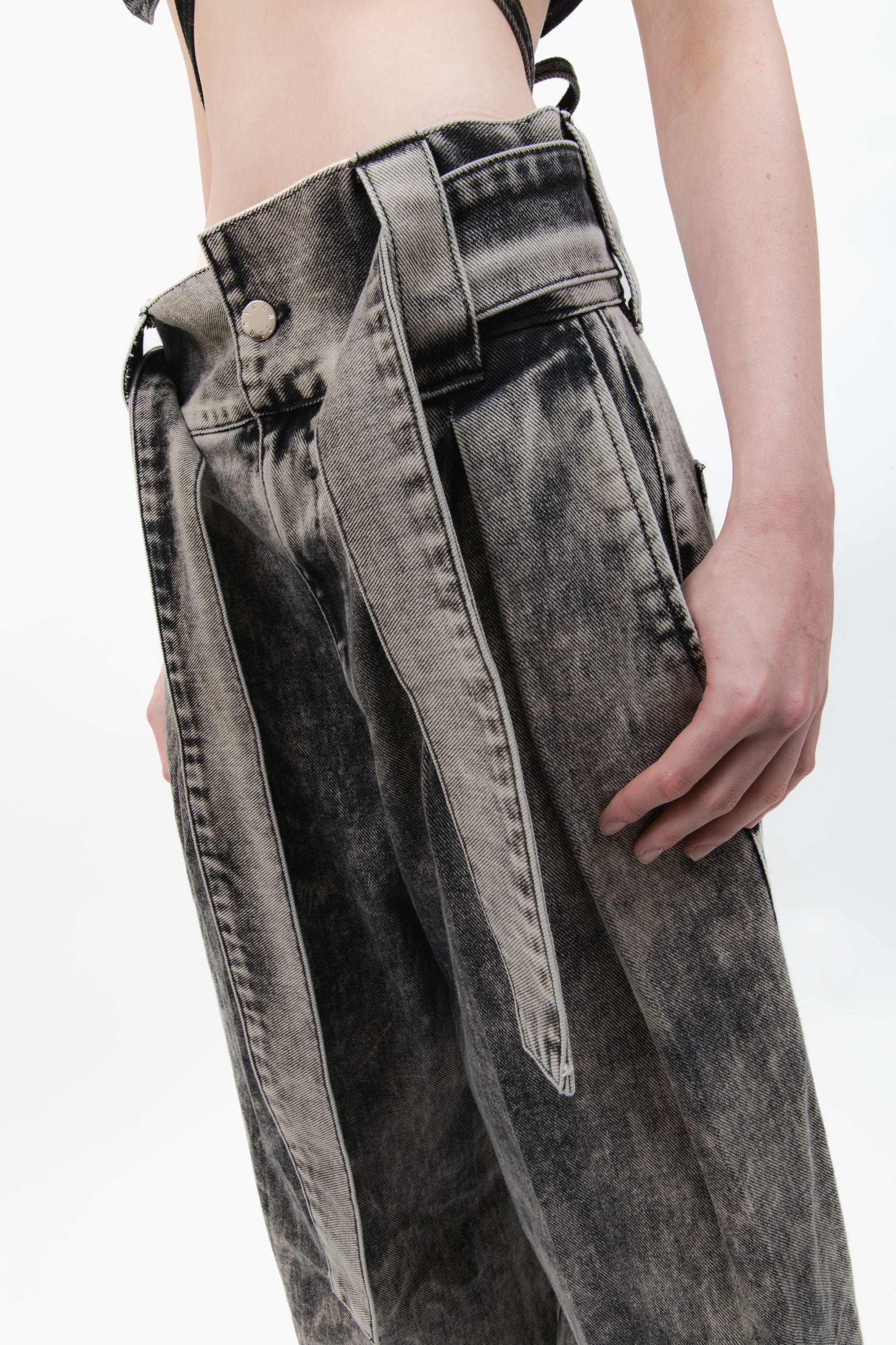 MANCANDY Ashes Wide Jeans in black acid-wash denim featuring an oversized silhouette and integrated belt.