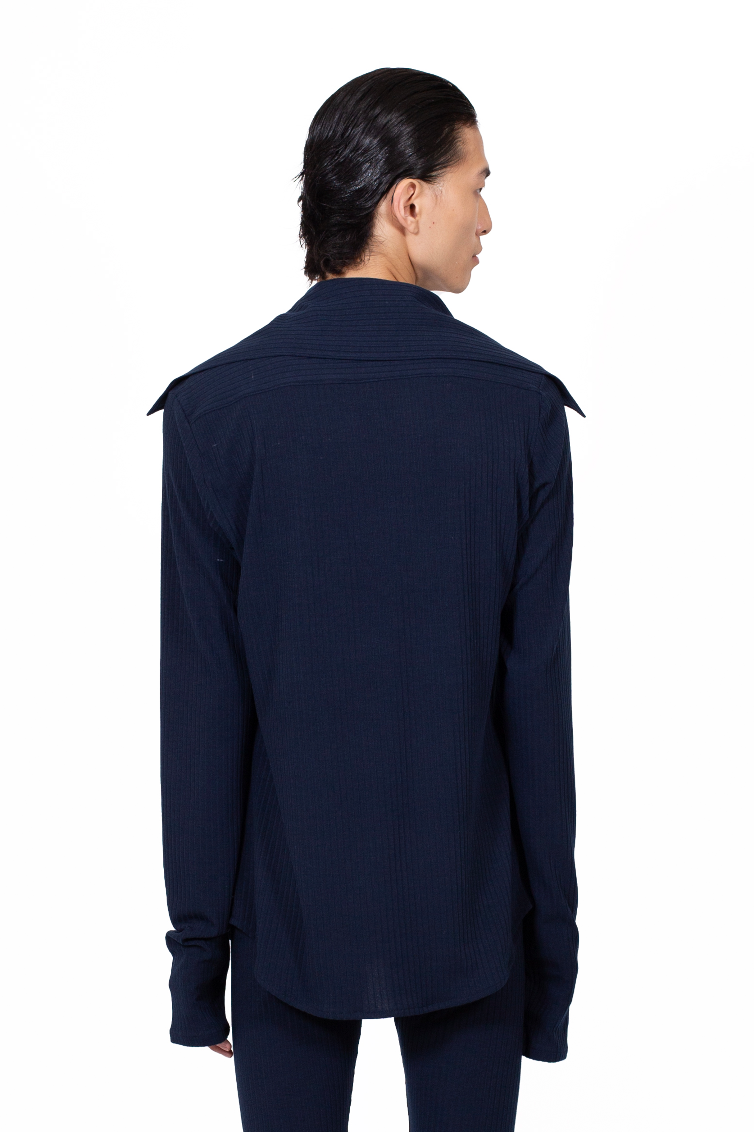 MANCANDY Ring Rib Shirt in cotton rib with oversized collar and handcrafted metal ring closure.