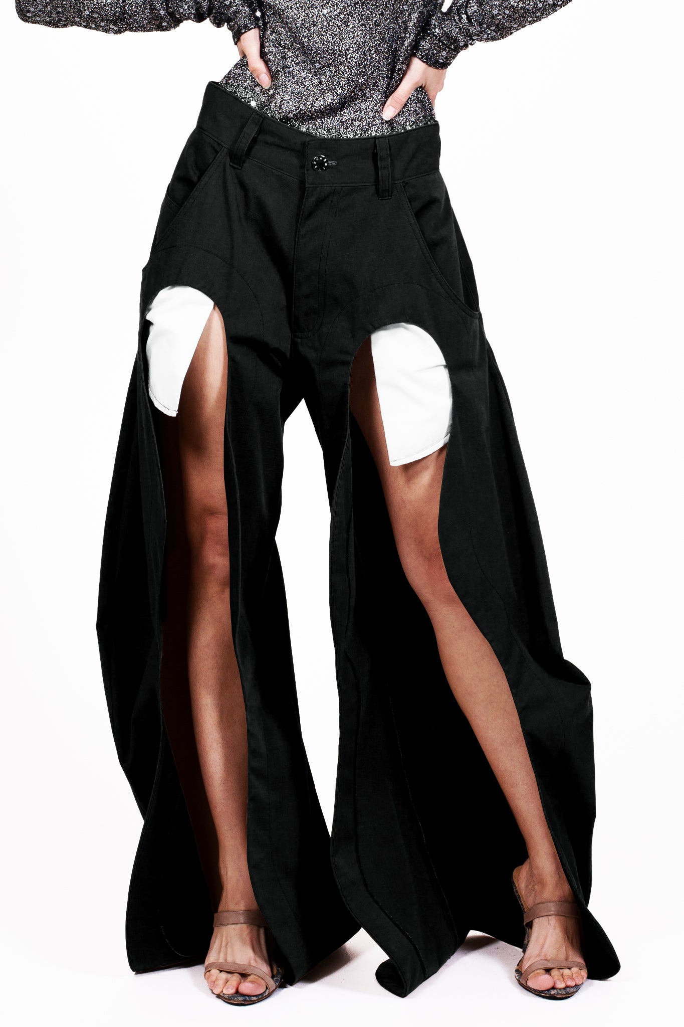 MANCANDY Rodeo Skant in cotton gabardine featuring open front panels, contrasting patch pockets and a relaxed wide-leg silhouette.