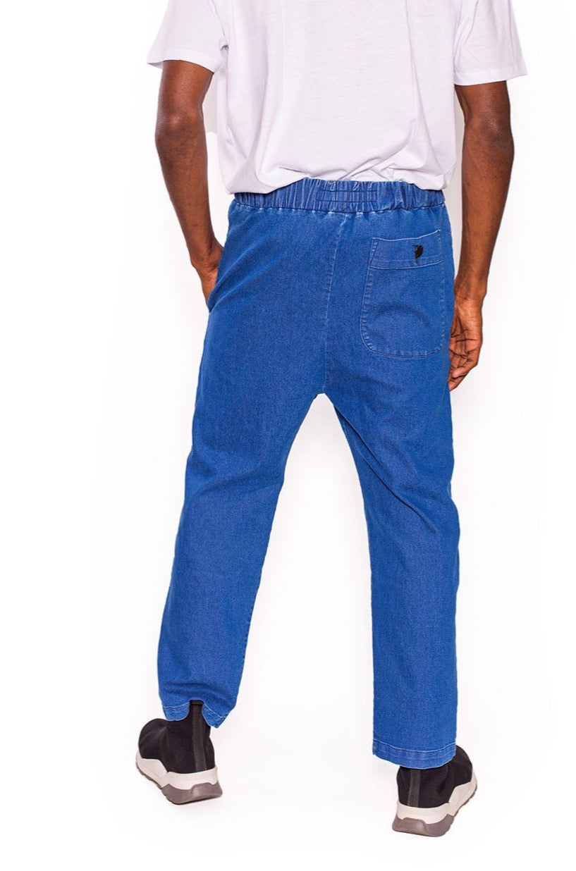 Tappered Jeans in Washed Denim